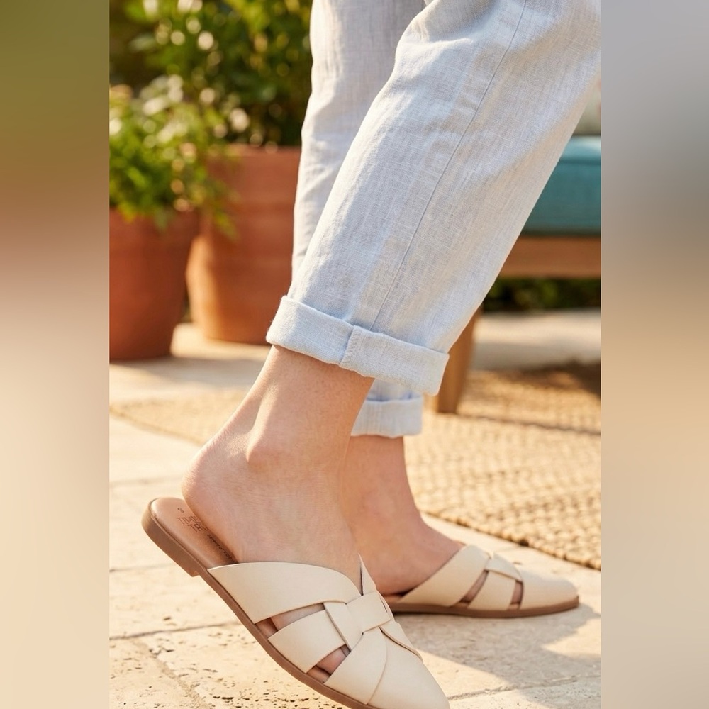 Time and Tru Cream Braided Slide Sandals